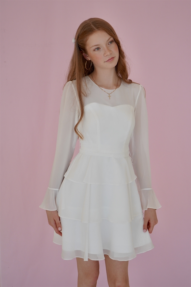 Konfirmationskjoler - Beate med 3-lags skørt og lange ærmer